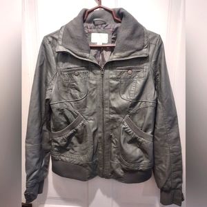 grayLeather jacket